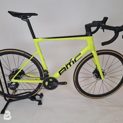 BMC Teammachine SLR01 Four yellow black white Gebrauchtrad 2022